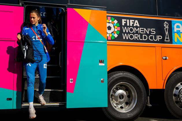 230723 Emma Stolen Godo of the Norwegian women?s national soccer team arrives at a training session during the FIFA Women s World Cup on July 23, 2023 in Auckland Photo Vegard Grott BILDBYRAN code VG VG0491 bbeng fotboll fotboll norge norway a kvinner dam fotbolls vm fotboll vm kvinner världsmästerskap vm fifa womens world cup träning practice training day 4  Copyright: VEGARDxGRoTT BB230723VG003
