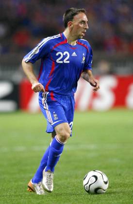 Soccer - UEFA European Championship, EM, Europameisterschaft 2008 Qualifying, Group B, France vs Scotland - Paris France s Franck Ribery in action during the UEFA European Championship Qualifying match, Group B, France vs Scotland at Parc des Princes in Paris, France on September 12, 2007. Sotland won 1-0. Photo Christian Liewig ABACAPRESS.COM Paris France Copyright: xLiewigxChristian ABACAx 131574_42 LiewigxChristian ABACAx 131574_42