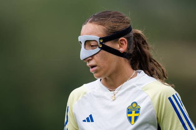 230925 Rosa Kafaji of the Swedish women s national football team during a training session on September 25, 2023 in Castel di Sangro Photo Mathias Bergeld BILDBYRAN code MB MB0729 fotboll football soccer fotball nations league träning practice training sverige sweden dam bbeng uefa women?s nation league  Copyright: MATHIASxBERGELD BB230925MB030