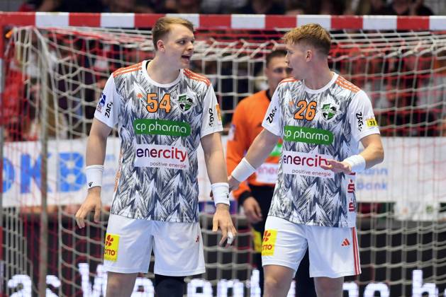 Justus Fischer TSV Hannover Burgdorf 54 and Jonathan Edvardsson TSV Hannover Burgdorf 26 R , GER, MT Melsungen TSV Hannover Burgdorf, Handball, 1 Bundesliga Maenner 5 Matchday, 29 09 2023, GER, MT Melsungen TSV Hannover Burgdorf, Handball, 1 Bundesliga Maenner, 5 Matchday, 29 09 2023 Kassel Copyright: xEibner-Pressefotox-xRolandxSippelx EP_RSL