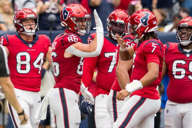 October 1, 2023: Houston Texans tight end Dalton Schultz (86) celebrates his touchdown reception with C.J. Stroud (7) during a game between the Pittsburgh Steelers and the Houston Texans in Houston, TX. .. CSM USA - ZUMAc04_ 20231001_zma_c04_193 Copyright: xTraskxSmithx