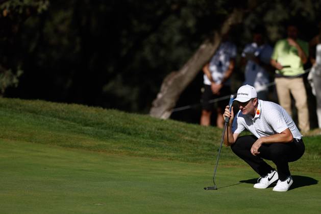October 12, 2023, MADRID, MADRID, SPAIN: Justin Rose of England looks on during Acciona Open de Espana, Round 1, Golf tournament celebrated at Club de Campo on October 12, 2023, in Madrid, Spain. MADRID SPAIN - ZUMAa181 20231012_zaa_a181_059 Copyright: xOscarxJ.xBarrosox