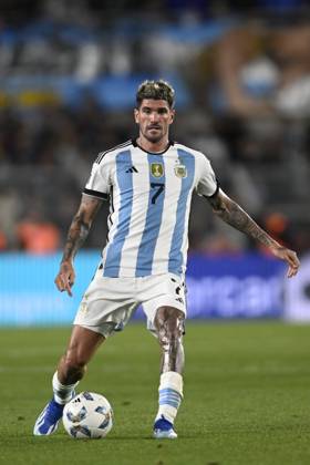 BUENOS AIRES, ARGENTINA - OCTOBER 12: Rodrigo De Paul of Argentina during the FIFA World Cup, WM, Weltmeisterschaft, Fussball 2026 Qualifier match between Argentina and Paraguay at Estadio Mas Monumental Antonio Vespucio Liberti on October 12, 2023 in Buenos Aires, Arg Argentina v Paraguay : FIFA World Cup 2026 Qualifier match Copyright: xDiegoxHalisz SFSIx