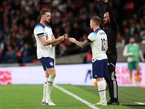 London, England, 13th October 2023. Jordan Henderson of England gets substituted for Kieran Trippier of England during the International Friendly, Länderspiel, Nationalmannschaft match at Wembley Stadium, London. Picture credit should read: David Klein Sportimage EDITORIAL USE ONLY. No use with unauthorised audio, video, data, fixture lists, club league logos or live services. Online in-match use limited to 120 images, no video emulation. No use in betting, games or single club league player publications. SPI-2645-0115