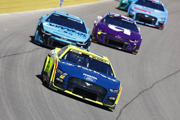 LAS VEGAS, NV - OCTOBER 15: Ryan Blaney ( 12 Team Penske Menards Tarkett Ford) AUTO: OCT 15 NASCAR, Motorsport, USA Cup Series Playoff South Point 400 EDITORIAL USE ONLY Icon231015057