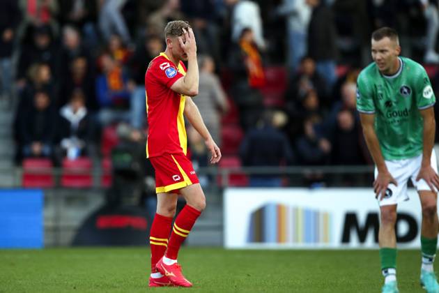 DEVENTER - (l-r) Joris Kramer of Go Ahead Eagles, Arno Verschueren of Sparta Rotterdam during the Dutch Eredivisie match between Go Ahead Eagles and Sparta Rotterdam in De Adelaarshorst on October 22, 2023 in Deventer, Netherlands. ANP BART STOUTJESDIJK Dutch Eredivisie 2023 2024 xVIxANPxSportx xxANPxIVx 481803188 originalFilename: 481803188