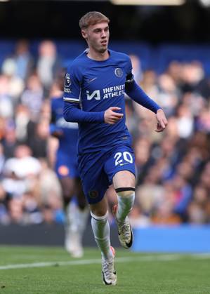 London, England, 28th October 2023. Cole Palmer of Chelsea during the Premier League match at Stamford Bridge, London. Picture credit should read: Paul Terry Sportimage EDITORIAL USE ONLY. No use with unauthorised audio, video, data, fixture lists, club league logos or live services. Online in-match use limited to 120 images, no video emulation. No use in betting, games or single club league player publications. SPI-2685-0096