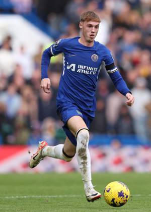 London, England, 28th October 2023. Cole Palmer of Chelsea during the Premier League match at Stamford Bridge, London. Picture credit should read: Paul Terry Sportimage EDITORIAL USE ONLY. No use with unauthorised audio, video, data, fixture lists, club league logos or live services. Online in-match use limited to 120 images, no video emulation. No use in betting, games or single club league player publications. SPI-2685-0130