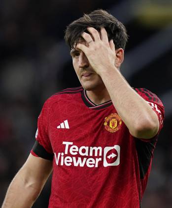 MANCHESTER, ENGLAND, 29th October 2023. Harry Maguire of Manchester United, ManU during the Premier League match at Old Trafford, Manchester. Picture credit should read: Andrew Yates Sportimage EDITORIAL USE ONLY. No use with unauthorised audio, video, data, fixture lists, club league logos or live services. Online in-match use limited to 120 images, no video emulation. No use in betting, games or single club league player publications. SPI-2690-0118