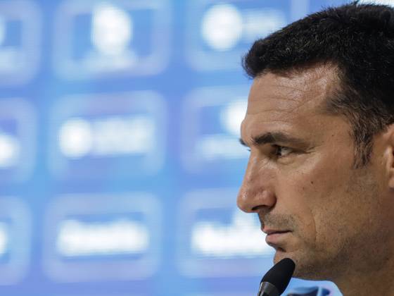 Argentina Training Session Argentina s coach Lionel Scaloni is participating in a press conference, PK, Pressekonferenz in Ezeiza, Argentina, on November 20. Ciudad Autonoma de Buenos Aires Argentina Copyright: xDaianaxPanzax originalFilename:panza-notitle231120_nprif