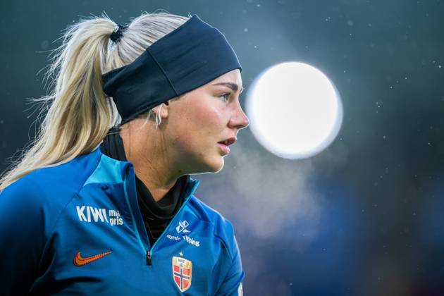 231128 Cathinka Tandberg of the Norwegian women s national football team during a training session on November 28, 2023 in Oslo Photo Vegard Grott BILDBYRAN kod VG VG0562 bbeng fotboll football soccer fotball norge norway women dam nations league träning practice training trening Copyright: VEGARDxGRoTT BB231128VG022