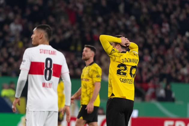 Marcel Sabitzer Borussia Dortmund, 20 after a scoring chance, VfB Stuttgart vs Borussia Dortmund, Football, Men, DFB Cup, Round of 16, Season 23 24, GER, 06 12 2023, DFL DFB REGULATES PROHIBIT ANY USE OF PHOTOGRAPHS AS IMAGE SEQUENCES AND OR QUASI VIDEO, VfB Stuttgart vs Borussia Dortmund, Football, Men, DFB Cup, Round of 16, Season 23 24, GER, 06 12 2023 Stuttgart Copyright: xEibner-Pressefoto WolfgangxFrankx EP_WFK
