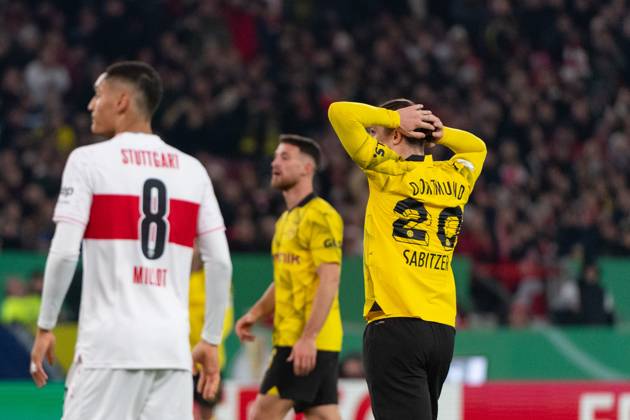 Marcel Sabitzer Borussia Dortmund, 20 after a scoring chance, VfB Stuttgart vs Borussia Dortmund, Football, Men, DFB Cup, Round of 16, Season 23 24, GER, 06 12 2023, DFL DFB REGULATES PROHIBIT ANY USE OF PHOTOGRAPHS AS IMAGE SEQUENCES AND OR QUASI VIDEO, VfB Stuttgart vs Borussia Dortmund, Football, Men, DFB Cup, Round of 16, Season 23 24, GER, 06 12 2023 Stuttgart Copyright: xEibner-Pressefoto WolfgangxFrankx EP_WFK