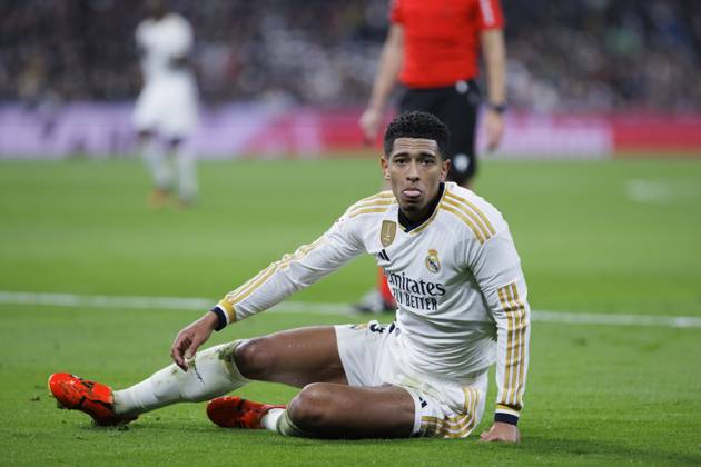 LA LIGA EA Sports - Real Madrid vs Villarreal Jude Bellingham of Real Madrid is playing during the La Liga 2023 24 match between Real Madrid and Villarreal at Santiago Bernabeu Stadium in Madrid, Spain, on December 17, 2023. Madrid Spain Copyright: xGuillermoxMartinezx originalFilename:martinez-laligaea231217_npBJd