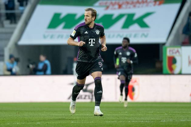 Harry Kane FC Bayern Muenchen, 9 GER, FC Augsburg vs FC Bayern Muenchen, Football, Bundesliga, Matchday 19, Season 2023 2024, 27 01 2024 DFL DFB REGULATIONS PROHIBIT ANY USE OF PHOTOGRAPHS as IMAGE SEQUENCES and or QUASI VIDEO GER, FC Augsburg vs FC Bayern Muenchen, Football, Bundesliga, Matchday 19, Season 2023 2024, 27 01 2024 Augsburg Copyright: xEibner-Pressefoto HeikexFeinerx EP_HFR