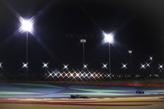 18 STROLL Lance can , Aston Martin F1 Team AMR24, action during the Formula 1 Aramco pre season testing 2024 of the 2024 FIA Formula One World Championship from February 21 to 23, 2024 on the Bahrain International Circuit, in Sakhir, Bahrain Photo Eric Alonso DPPI F1 Pre season Testing in Bahrain at Bahrain International Circuit on February 22, 2024 in Sakhir, Bahrain Photo by HOCH ZWEI Sakhir Sakhir Bahrain Bahrain