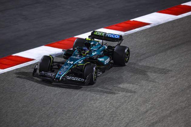 14 ALONSO Fernando spa , Aston Martin F1 Team AMR24, action during the Formula 1 Aramco pre season testing 2024 of the 2024 FIA Formula One World Championship from February 21 to 23, 2024 on the Bahrain International Circuit, in Sakhir, Bahrain Photo Eric Alonso DPPI F1 Pre season Testing in Bahrain at Bahrain International Circuit on February 22, 2024 in Sakhir, Bahrain Photo by HOCH ZWEI Sakhir Sakhir Bahrain Bahrain