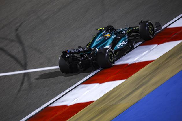 14 ALONSO Fernando spa , Aston Martin F1 Team AMR24, action during the Formula 1 Aramco pre season testing 2024 of the 2024 FIA Formula One World Championship from February 21 to 23, 2024 on the Bahrain International Circuit, in Sakhir, Bahrain Photo Eric Alonso DPPI F1 Pre season Testing in Bahrain at Bahrain International Circuit on February 22, 2024 in Sakhir, Bahrain Photo by HOCH ZWEI Sakhir Sakhir Bahrain Bahrain