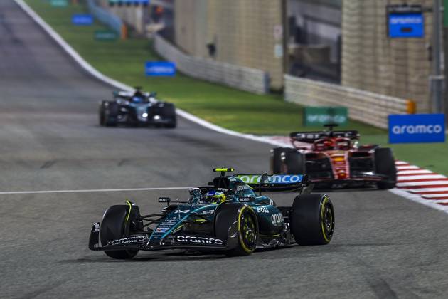 14 ALONSO Fernando spa , Aston Martin F1 Team AMR24 and 16 LECLERC Charles mco , Scuderia Ferrari SF 24, action during the Formula 1 Aramco pre season testing 2024 of the 2024 FIA Formula One World Championship from February 21 to 23, 2024 on the Bahrain International Circuit, in Sakhir, Bahrain Photo Eric Alonso DPPI F1 Pre season Testing in Bahrain at Bahrain International Circuit on February 22, 2024 in Sakhir, Bahrain Photo by HOCH ZWEI Sakhir Sakhir Bahrain Bahrain