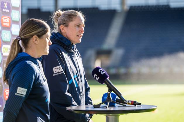 240226 Head coach Gemma Grainger of the Norwegian women s national football team during a press conference on February 26, 2024 in Stavanger Photo Marius Simensen BILDBYRAN COP 238 bbeng dam football fotboll fotboll norge norway press conference press conference soccer uefa women s nations league Copyright: MARIUSxSIMENSEN BB240226BB193