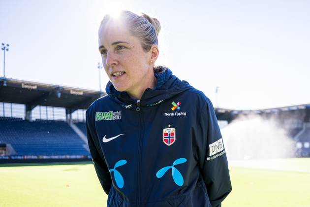 240226 Head coach Gemma Grainger of the Norwegian women s national football team during a press conference on February 26, 2024 in Stavanger Photo Marius Simensen BILDBYRAN COP 238 bbeng dam football fotboll fotboll norge norway press conference press conference soccer uefa women s nations league Copyright: MARIUSxSIMENSEN BB240226BB200