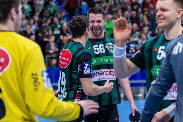 Hannes Feise TSV Hannover Burgdorf, No. 56 v l , TSV Hannover Burgdorf green against TVB Stuttgart blue on matchday 24 of the 2023 2024 season in the LIQUI MOLY Handball Bundesliga 29 02 2024, ZAG Arena Hannover, GER , Copyright: xJanxGuentherx xTSVxHannover-Burgdorfx