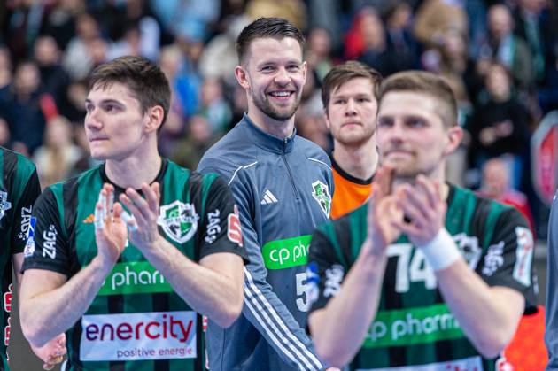 Hannes Feise TSV Hannover Burgdorf, No. 56 v l , TSV Hannover Burgdorf green against HBW Balingen Weilstetten red on matchday 26 of the 2023 2024 season in the LIQUI MOLY Handball Bundesliga 21 03 2024, ZAG Arena Hannover, GER , Copyright: xJanxGuentherx xTSVxHannover-Burgdorfx