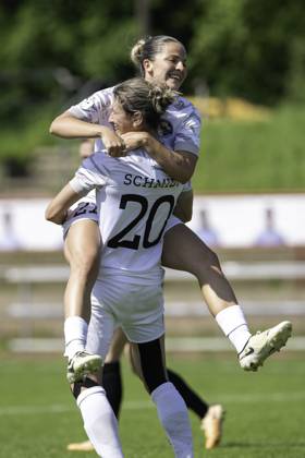 Soccer 2 Womens Bundesliga, Season 2023 2024, Matchday 24, SG 99 Andernach 1 FFC Turbine Potsdam on 12 05 2024 at Andernach Stadium in Andernach Noa Selimhodzic 1 FFC Turbine Potsdam, 21 celebrates with goal scorer Bianca Schmidt 1 FFC Turbine Potsdam, 20 the goal for 2 0 Important note According to the regulations of the DFL German Football League and the DFB German Football Association, it is prohibited to use or have used photographs taken in the stadium and or of the game in the form of sequential images and or video-like photo series Foto Kirchner Media TH Copyright: xKirchner-Media THx