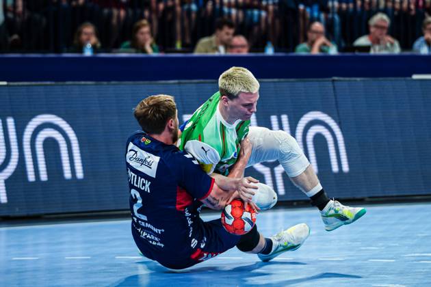Simon Pytlick SG Flensburg Handewitt, 02 , Nils Lichtlein Fuechse Berlin, 17 GER, SG Flensburg Handewitt vs Fuechse Berlin, Handball, EHF European League, Final, Season 2023 2024, 26 05 2024 GER, SG Flensburg Handewitt vs Fuechse Berlin, Handball, EHF European League, Final, Season 2023 2024, 26 05 2024 Hamburg Copyright: xEibnerxPressefoto MarcelxvonxFehrnx EP_MFN