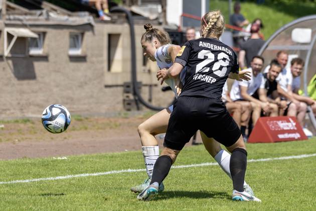 Soccer 2 Womens Bundesliga, Season 2023 2024, Matchday 24, SG 99 Andernach 1 FFC Turbine Potsdam on 12 05 2024 at the Andernach Stadium in Andernach duel between Kim Schneider 1 FFC Turbine Potsdam, 28 and Alina Wagner SG 99 Andernach, 28 Important note According to the regulations of the DFL German Football League and the DFB German Football Association, it is prohibited to use or have used photographs taken in the stadium and or of the game in the form of sequential images and or video-like photo series Foto Kirchner Media TH Copyright: xKirchner-Media THx