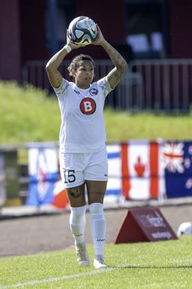 Soccer 2 Womens Bundesliga, Season 2023 2024, 24 Matchday, SG 99 Andernach 1 FFC Turbine Potsdam on 12 05 2024 at Andernach Stadium in Andernach Adrienne Jordan 1 FFC Turbine Potsdam, 15 at the throw-in Important notice According to the regulations of the DFL German Football League or the DFB German Football Association, it is prohibited to use or have used photographs taken in the stadium and or of the match in the form of sequential images and or video-like photo series Foto Kirchner Media TH Copyright: xKirchner-Media THx