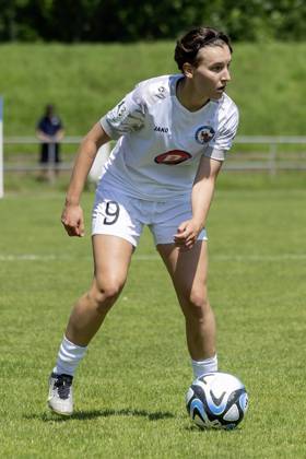 Football 2 Womens Bundesliga, Season 2023 2024, 24 Matchday, SG 99 Andernach 1 FFC Turbine Potsdam on 12 05 2024 at Andernach Stadium in Andernach Pauline Deutsch 1 FFC Turbine Potsdam, 09 is looking for a kick-off point Important note According to the regulations of the DFL German Football League or the DFB German Football Association, it is prohibited to use or have used photographs taken in the stadium and or from the match in the form of sequential images and or video-like photo series Foto Kirchner Media TH Copyright: xKirchner-Media THx