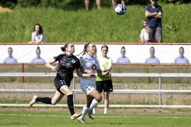 Soccer 2 Womens Bundesliga, Season 2023 2024, Matchday 24, SG 99 Andernach 1 FFC Turbine Potsdam on 12 05 2024 at the Andernach Stadium in Andernach duel between Vanessa Zilligen SG 99 Andernach, 15 and Viktoria Schwalm 1 FFC Turbine Potsdam, 17 Important note In accordance with the regulations of the DFL German Football League and the DFB German Football Association, it is prohibited to use or have used photographs taken in the stadium and or of the game in the form of sequential images and or video-like photo series Foto Kirchner Media TH Copyright: xKirchner-Media THx