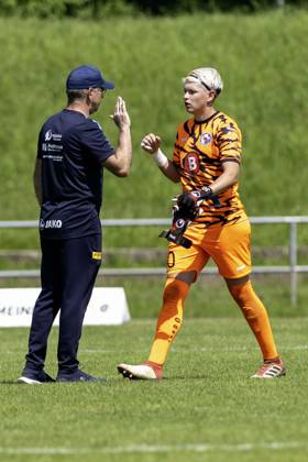 Soccer 2 Womens Bundesliga, Season 2023 2024, Matchday 24, SG 99 Andernach 1 FFC Turbine Potsdam on 12 05 2024 at Andernach Stadium in Andernach Dirk Heinrichs 1 FFC Turbine Potsdam, Co Coach claps Vanessa Fischer 1 FFC Turbine Potsdam, 30 after the game Important note According to the regulations of the DFL German Football League and the DFB German Football Association, it is prohibited to use or have used photographs taken in the stadium and or of the game in the form of sequential images and or video-like photo series Foto Kirchner Media TH Copyright: xKirchner-Media THx
