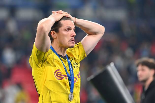 Marcel SABITZER Borussia Dortmund after award ceremony, close to crying, disappointment, frustration, disappointed, frustrated, dejected after award ceremony action, single image, cropped single motif, half figure, half figure Football UEFA Champions League Final Borussia Dortmund Real Madrid 0 2 on 01 06 2024, Wembley Stadium London