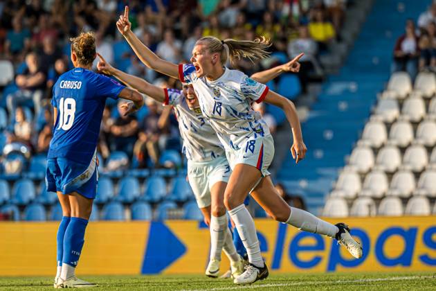 240604 Frida Maanum of Norway celebrates after scoring the 1 1 goal during the UEFA Women s Euro Qualifier football match between Italy and Norway on June 4, 2024 in Ferrara Photo Marius Simensen BILDBYRAN COP 238 bbeng dam em kvalisering em kvalifisering kvinner em kvalik football fotball italy jubel landskamp norge norway soccer uefa euro qualifier Copyright: MARIUSxSIMENSEN BB240604BB473
