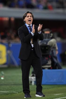 Turkiye s Headcoach Vincenzo Montella shouts instructions to his players during the Friendly Matches 2024 between Italy and Turkiye at Renato Dall& x2019;Ara Stadium - Soccer - Bologna, Italy - Tuesday June 4, 2024  Copyright: xMassimoxPaolone LaPressex