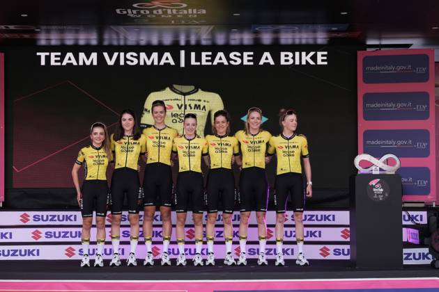 Team Visma Lease a Bike during the team presentation ahead of the Giro d™Italia Women cycling race in Brescia. The race starts on Sunday, July 7, with the first stage Tudor ITT over 15,7km, from Brescia to Brescia , North west Italy - Saturday, July 6, 2024. - cycling .  Copyright: xMassimoxPaolone Lapressex