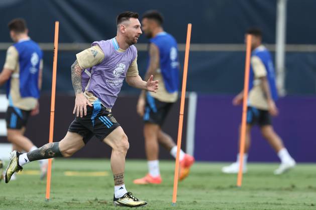 Argentina s forward Lionel Messi takes part in a training session ahead the match against Colombia for the Copa America USA 2024 final match, at Florida International University FIU , Miami, on July 13, 2024 MIAMI UNITED STATES Copyright: xALEJANDROxPAGNIx