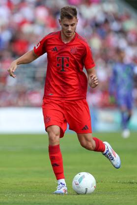 Josip Stanisic FC Bayern Munich in action, on the ball, individual action, test match, 1 FC Düren vs FC Bayern Munich, Karl Knipprath Stadion on July 28, 2024 in Juelich, Germany Photo by Oliver Kaelke DeFodi Images Josip Stanisic FC Bayern Munich controls the ball, test match, 1 FC Düren vs FC Bayern Munich, Karl Knipprath Stadion on July 28, 2024 in Juelich, Germany Photo by Oliver Kaelke DeFodi Images Defodi 678 2024 07 28 OK FCDFCB 0804 Defodi-678