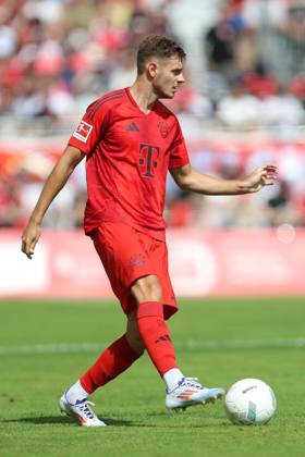 Josip Stanisic FC Bayern Munich in action, on the ball, individual action, test match, 1 FC Düren vs FC Bayern Munich, Karl Knipprath Stadion on July 28, 2024 in Juelich, Germany Photo by Oliver Kaelke DeFodi Images Josip Stanisic FC Bayern Munich controls the ball, test match, 1 FC Düren vs FC Bayern Munich, Karl Knipprath Stadion on July 28, 2024 in Juelich, Germany Photo by Oliver Kaelke DeFodi Images Defodi 678 2024 07 28 OK FCDFCB 0984 Defodi-678