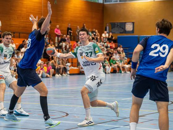 Oskar Sunnefeldt Frisch Auf Goeppingen, 27 throws from the back, Frisch Auf Goeppingen vs TV Grosswallstadt, Benefit match, Handball, Men, 03 08 2024 Frisch Auf Goeppingen vs TV Grosswallstadt, Benefit match, Handball, Men, 03 08 2024 Ebersbach an der Fils Copyright: xEIBNER MichaelxSchmidtx EP_MST