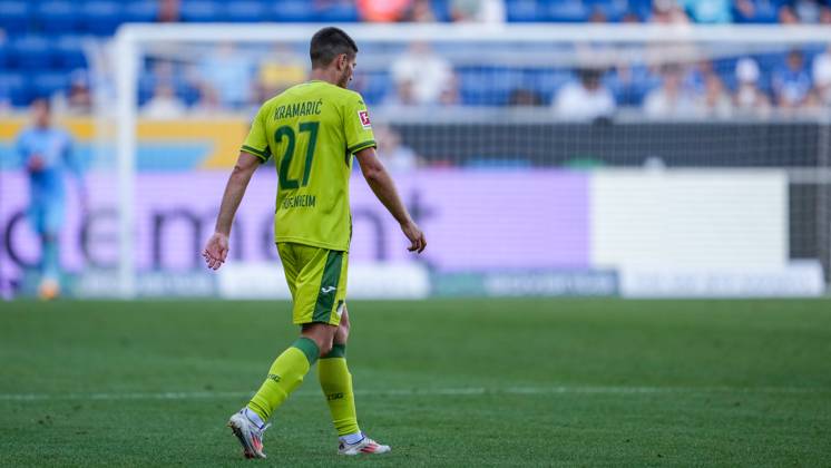Andrej Kramaric Hoffenheim, 27 , TSG 1899 Hoffenheim player, looking disappointed, disappointment, frustration, disappointed, pessimistic, after conceding the 0 2 goal, action, action scene, 10 08 2024, Sinsheim Germany , Football, Test match, TSG 1899 Hoffenheim FC Fulham, DFB DFL REGULATIONS PROHIBIT ANY USE OF PHOTOGRAPHS AS IMAGE SEQUENCES AND OR QUASI VIDEO xozx