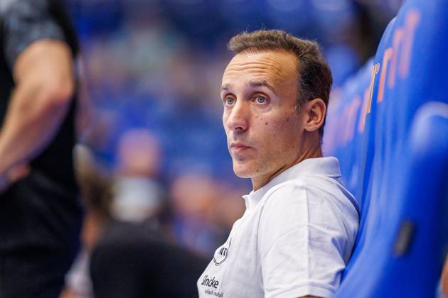 Roberto Garcia Parrondo MT Melsungen, Coach GER, TBV Lemgo Lippe vs MT Melsungen, Handball, 1 Bundesliga, 1 Matchday, Season 2024 2025, 05 09 2024 GER, TBV Lemgo Lippe vs MT Melsungen, Handball, 1 Bundesliga, 1 Matchday, Season 2024 2025, 05 09 2024 Lemgo Copyright: xEibner-Pressefotox xJanxRollingerx EP_JSK
