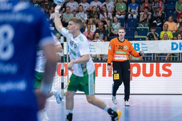 Joel Birlehm TSV Hannover Burgdorf, Nr 35 v l , TSV Hannover Burgdorf white against VfL Gummersbach blue on Matchday 1 of the 2024 2025 season in the DAIKIN Handball Bundesliga 05 09 2024, ZAG Arena Hannover, GER , Copyright: xJanxGuentherx xTSVxHannover-Burgdorfx