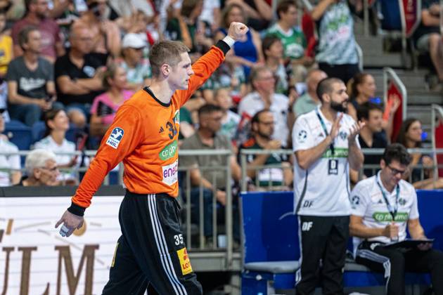 Joel Birlehm TSV Hannover Burgdorf, Nr 35 v l , TSV Hannover Burgdorf white against VfL Gummersbach blue on Matchday 1 of the 2024 2025 season in the DAIKIN Handball Bundesliga 05 09 2024, ZAG Arena Hannover, GER , Copyright: xJanxGuentherx xTSVxHannover-Burgdorfx
