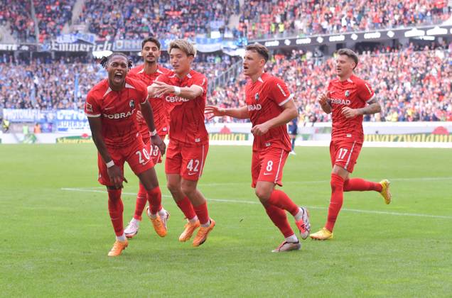 14 09 2024, xblx, Fußball 1 Bundesliga, SC Freiburg VfL Bochum emspor, v l Junior Adamu SC Freiburg , Goal scored, Tor zum 2 1, celebrate the goal, Torjubel , Jubel, jubeln, jubelt, DFL DFB REGULATIONS PROHIBIT ANY USE OF PHOTOGRAPHS as IMAGE SEQUENCES and or QUASI VIDEO Freiburg