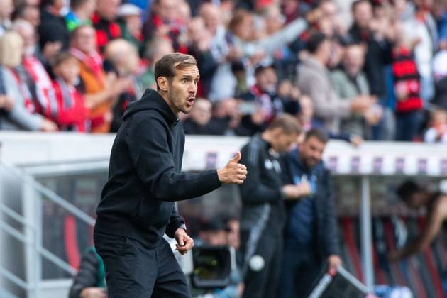Julian Schuster SC Freiburg, Coach celebrates the goal for 2 1, GER, SC Freiburg SCF vs VfL Bochum BOC , Soccer Bundesliga, Matchday 3, Season 2024 2025, 14 09 2024 DFB DFL regulations prohibit any use of photographs as image sequences and or quasi video GER, SC Freiburg SCF vs VfL Bochum BOC , Soccer Bundesliga, Matchday 3, Season 2024 2025, 14 09 2024 Freiburg Copyright: xEibner-Pressefoto Memmlerx EP_MMR