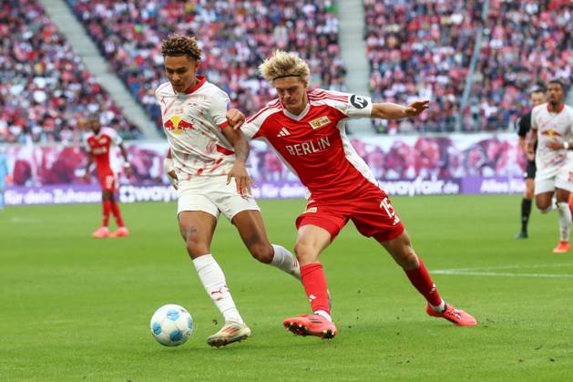 14 09 2024, xtgx, Soccer 1 Bundesliga, RB Leipzig 1 FC Union Berlin emspor, v l Antonio Nusa Leipzig, 7 , Tom Rothe Union Berlin, 15 Zweikampf, Duell, Kampf, tackle DFL DFB REGULATIONS PROHIBIT ANY USE OF PHOTOGRAPHS as IMAGE SEQUENCES and or QUASI VIDEO Leipzig
