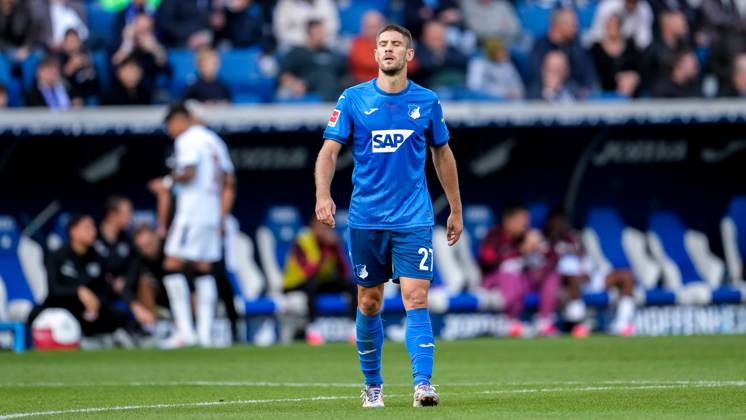 Andrej Kramaric Hoffenheim, 27 , TSG 1899 Hoffenheim player, looking disappointed, disappointment, frustration, disappointed, pessimistic, after conceding the 1 4 goal, action, action scene, 14 09 2024, Sinsheim Germany , Soccer, Bundesliga, TSG 1899 Hoffenheim Bayer 04 Leverkusen, DFB DFL REGULATIONS PROHIBIT ANY USE OF PHOTOGRAPHS AS IMAGE SEQUENCES AND OR QUASI VIDEO xozx